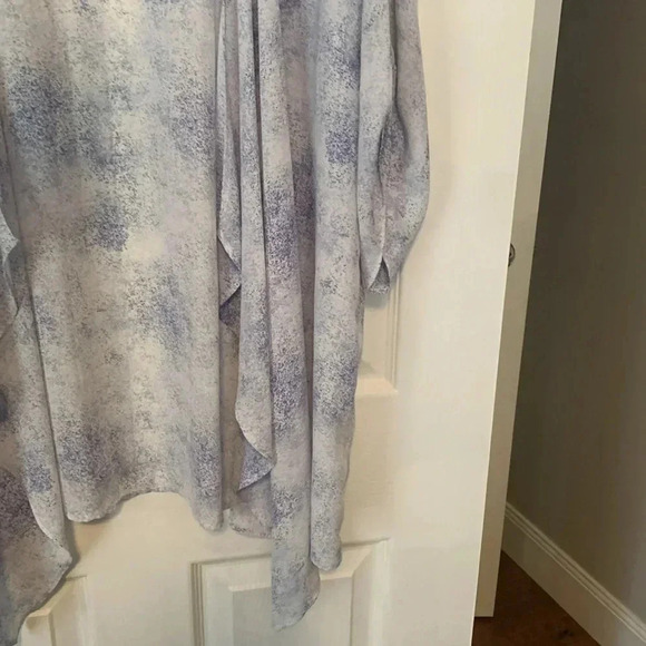 Reitmans purple &  white duster 16 - Picture 4 of 6